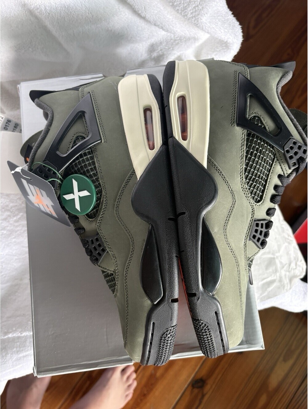 Size 11.5 - Undefeated x Air Jordan 4 Retro 2025 Green
